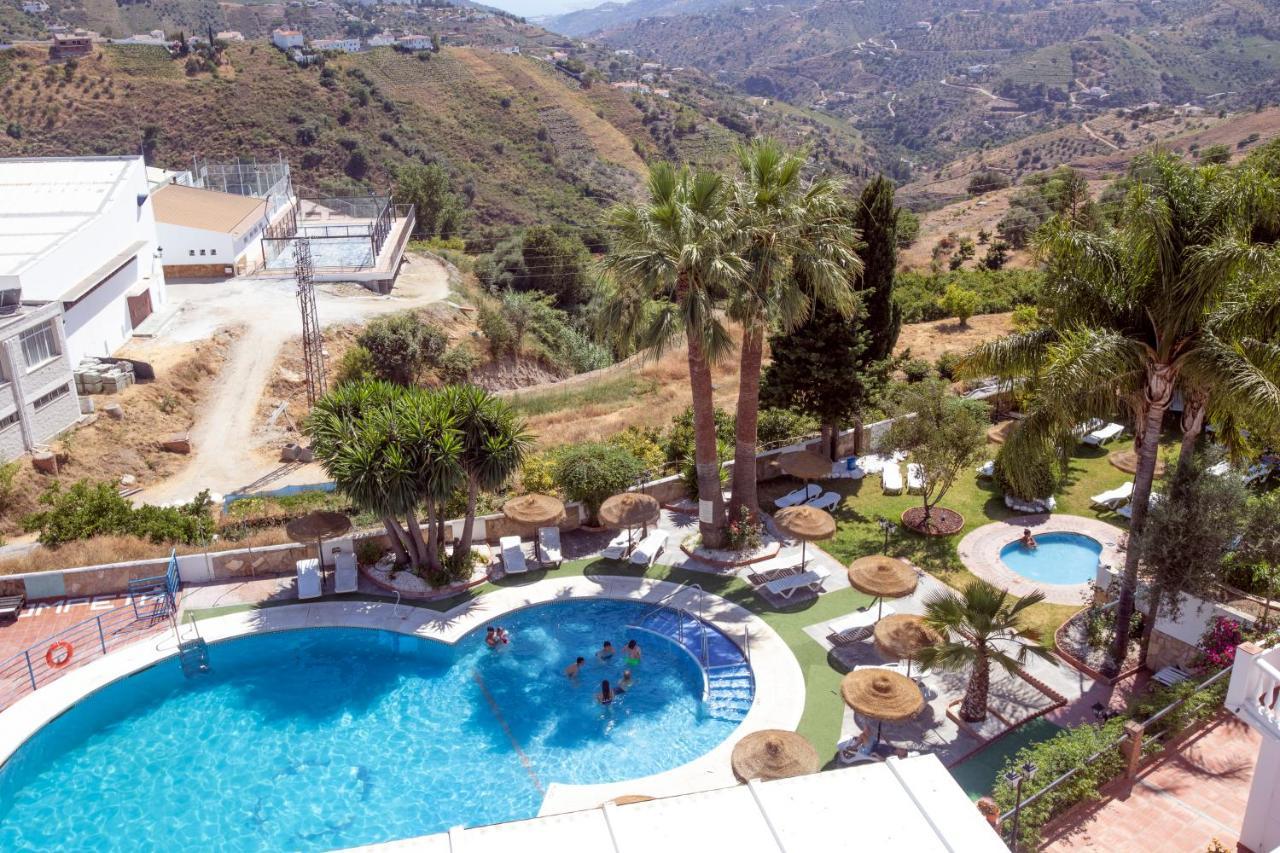 Hotel Y Bungalows Balcon De Competa Exterior photo