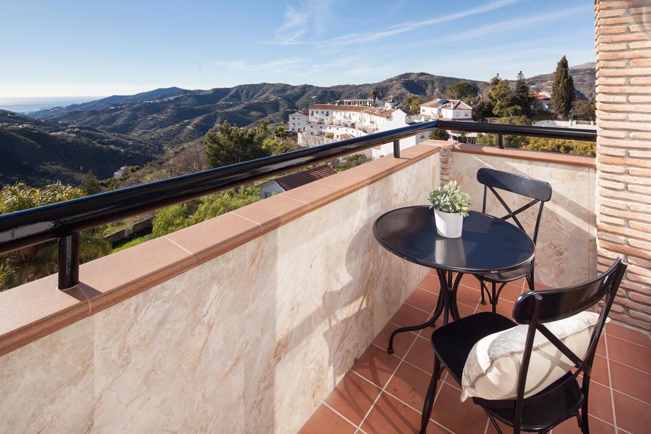 Hotel Y Bungalows Balcon De Competa Exterior photo
