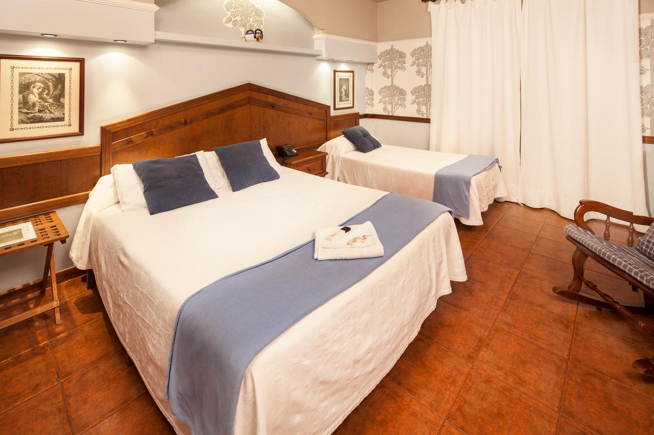 Hotel Y Bungalows Balcon De Competa Exterior photo